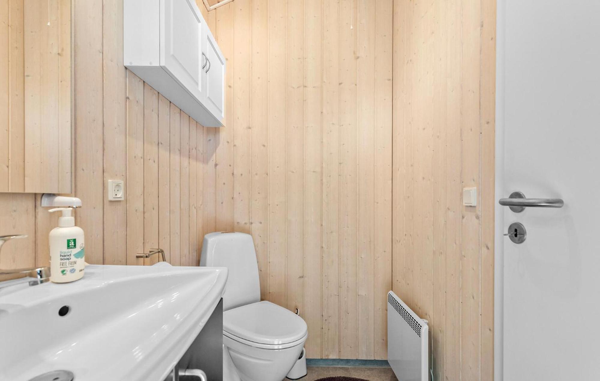 Cozy Home In Gedser With Wifi Ngoại thất bức ảnh